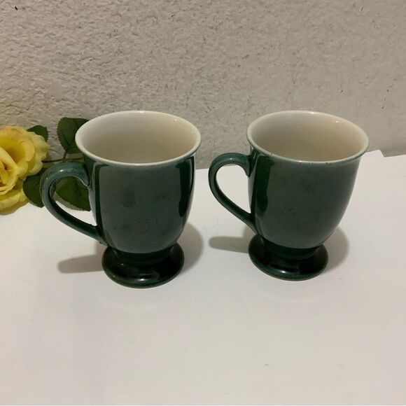 2 Churchill Made in England Green Pedestal Glasses /Mugs with Gold Rim 4 1/2” G6 - Picture 8 of 9